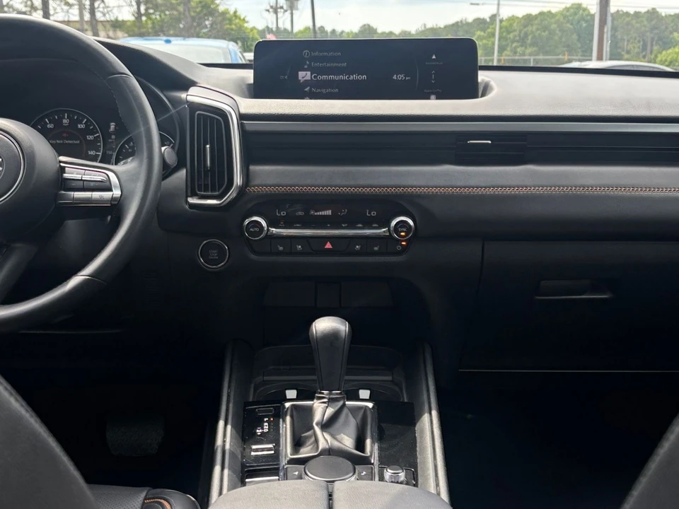 2025 Mazda CX-50 - Image 16 of 31