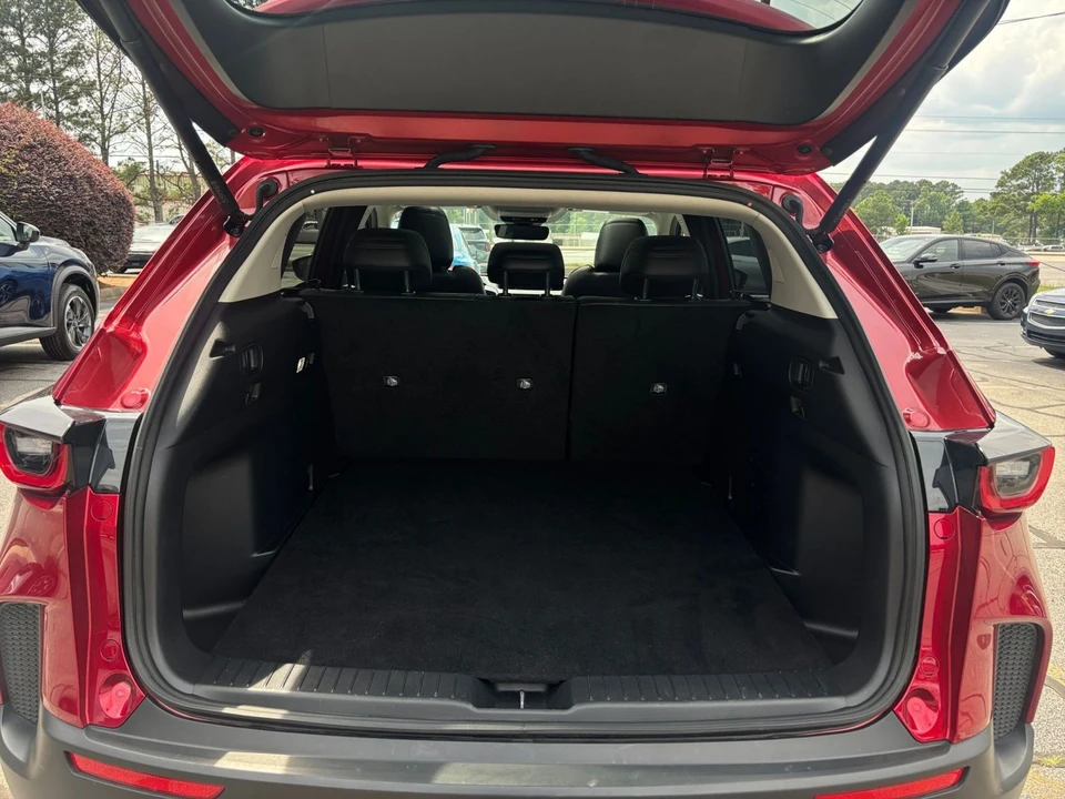 2025 Mazda CX-50 - Image 30 of 31