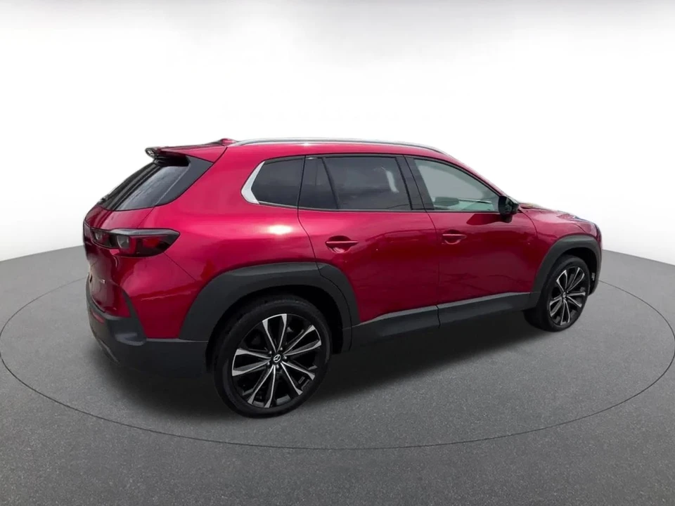 2025 Mazda CX-50 - Image 13 of 31