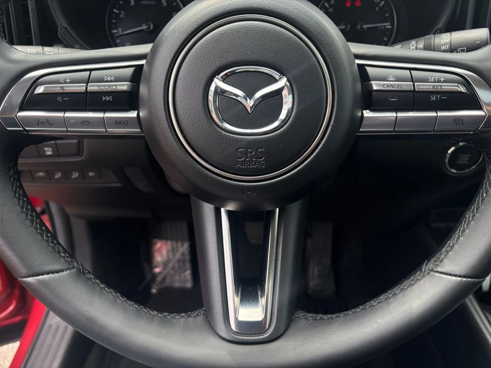 2025 Mazda CX-50 - Image 26 of 31