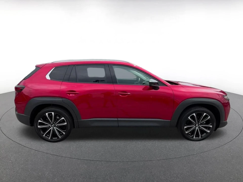 2025 Mazda CX-50 - Image 15 of 31