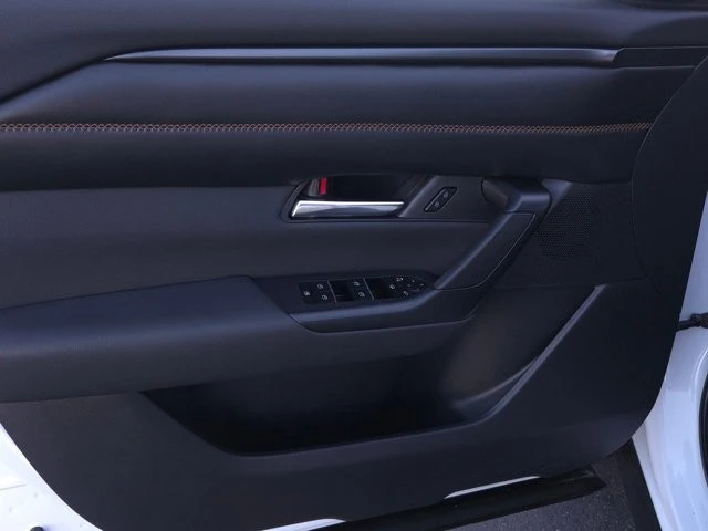 2025 Mazda CX-50 - Image 9 of 26