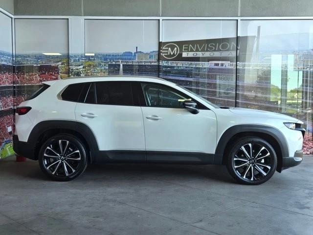 2025 Mazda CX-50 - Image 4 of 26