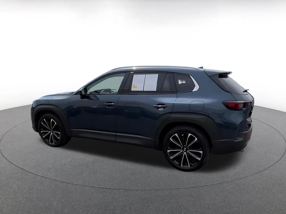2025 Mazda CX-50 - Image 8 of 31