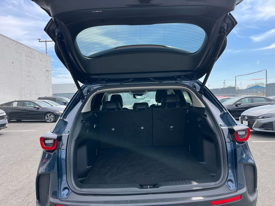 2025 Mazda CX-50 - Image 28 of 31