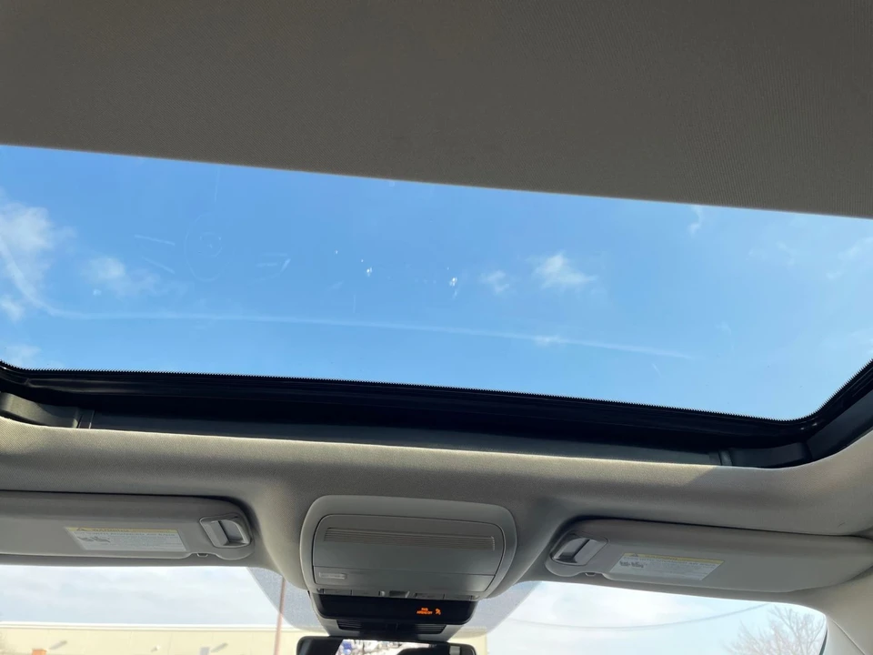 2025 Mazda CX-50 - Image 25 of 31