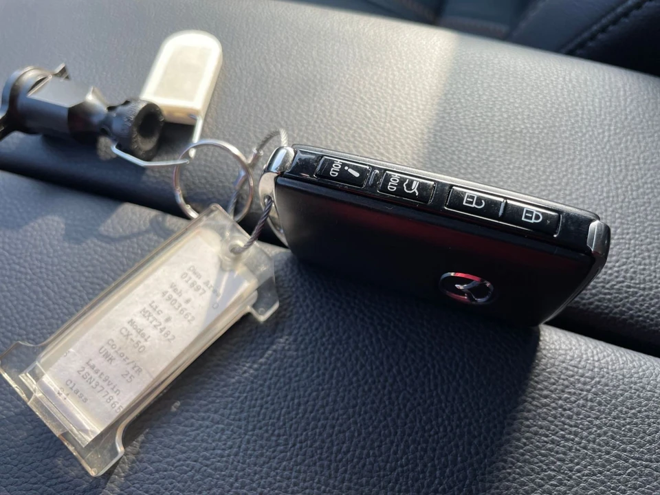 2025 Mazda CX-50 - Image 17 of 31