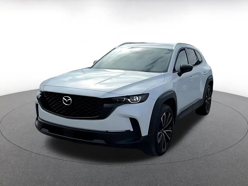 2025 Mazda CX-50 - Image 5 of 31