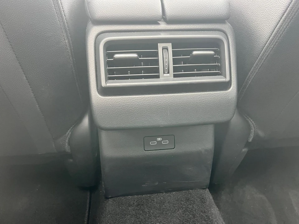 2025 Mazda CX-50 - Image 20 of 31
