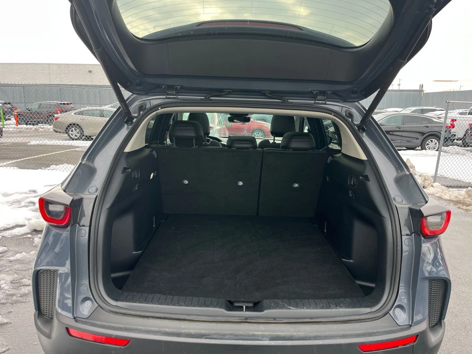 2025 Mazda CX-50 - Image 28 of 31