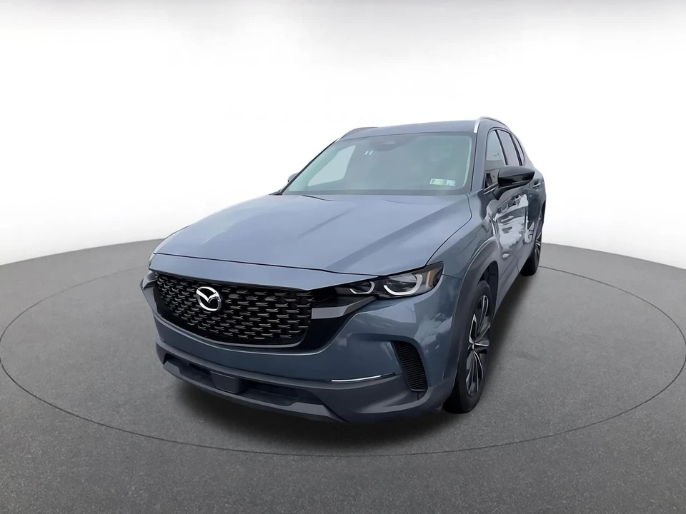 2025 Mazda CX-50 - Image 5 of 31