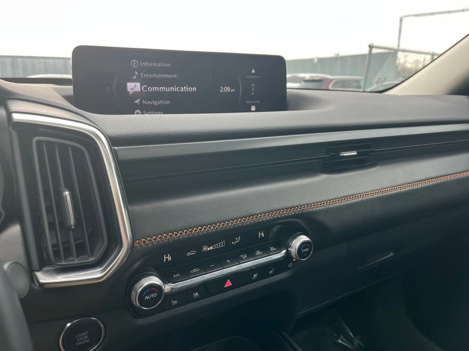 2025 Mazda CX-50 - Image 16 of 31