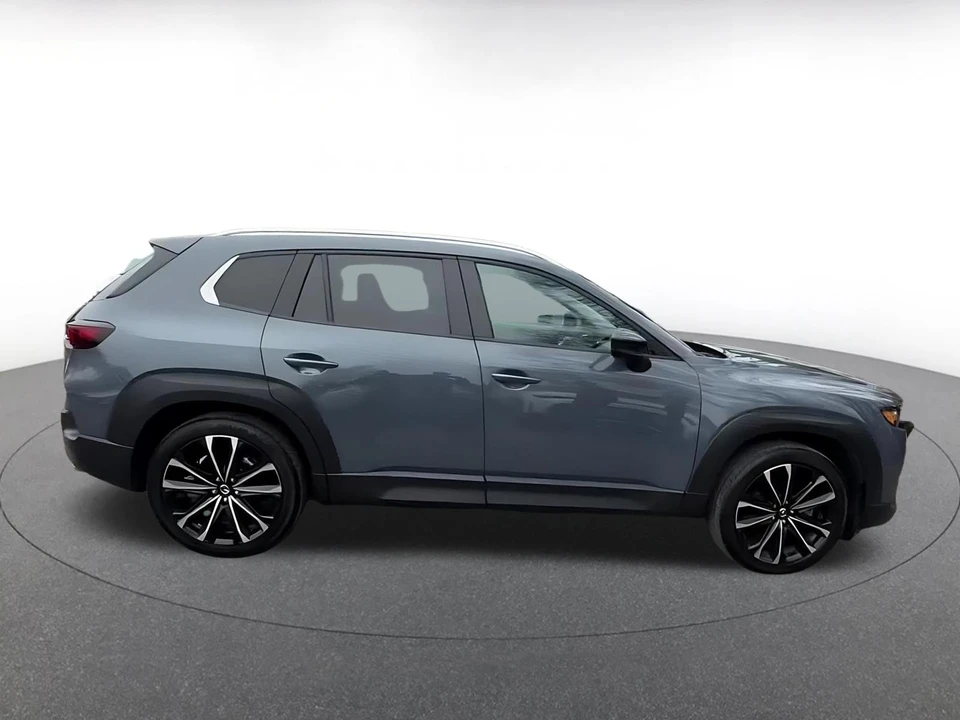 2025 Mazda CX-50 - Image 13 of 31
