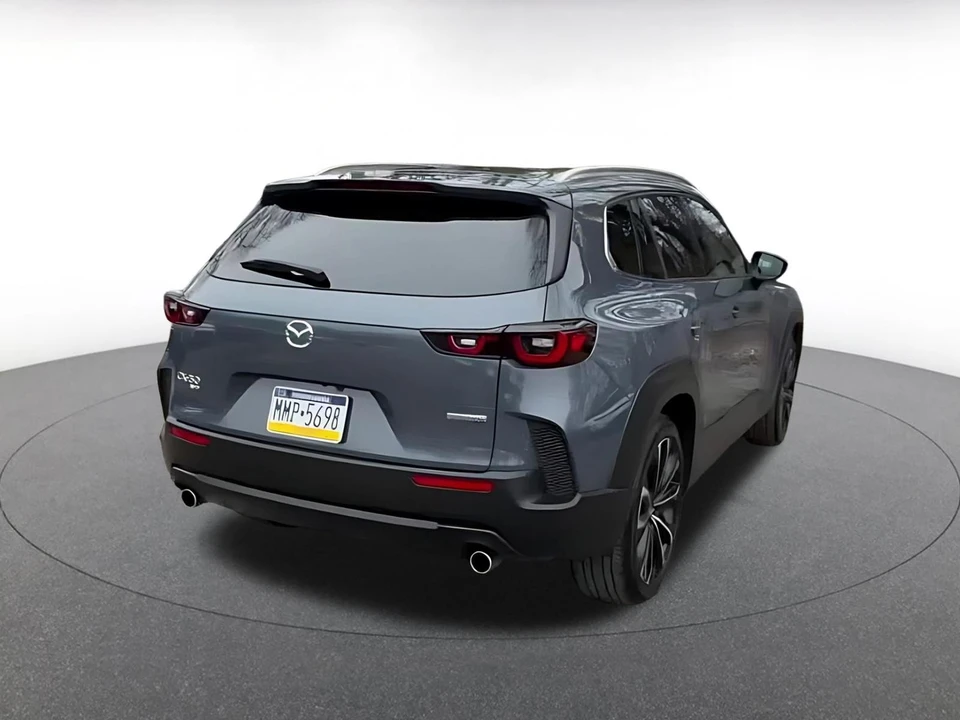 2025 Mazda CX-50 - Image 17 of 31