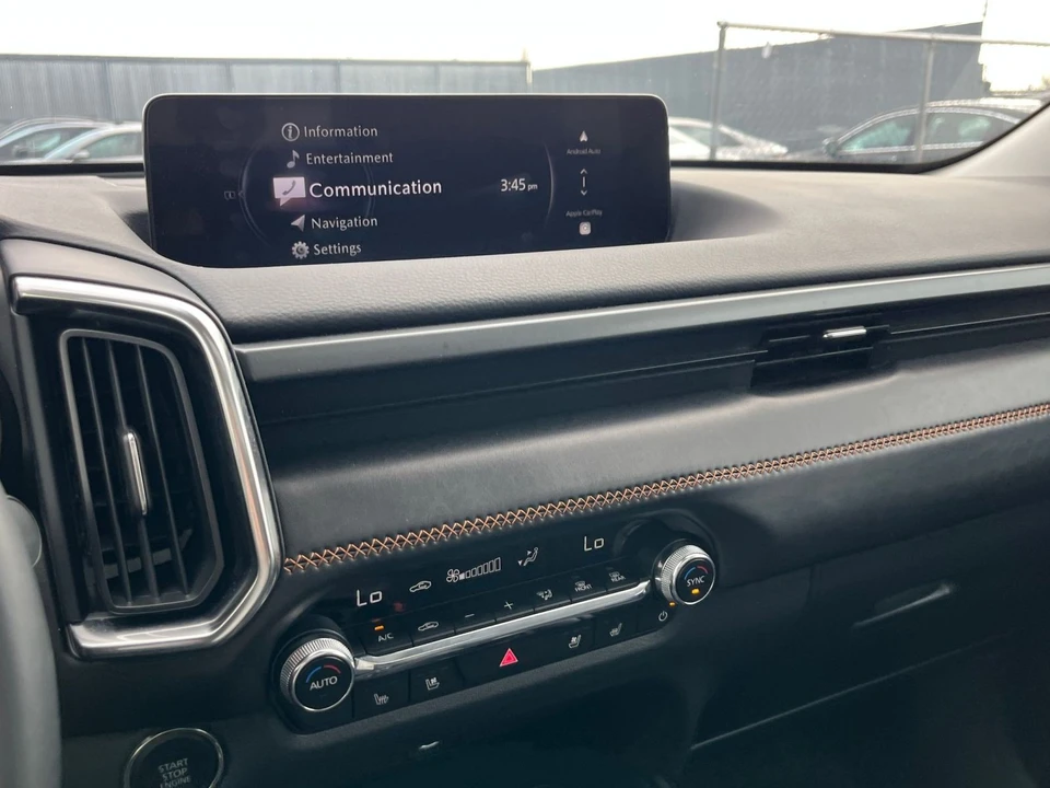 2025 Mazda CX-50 - Image 16 of 31