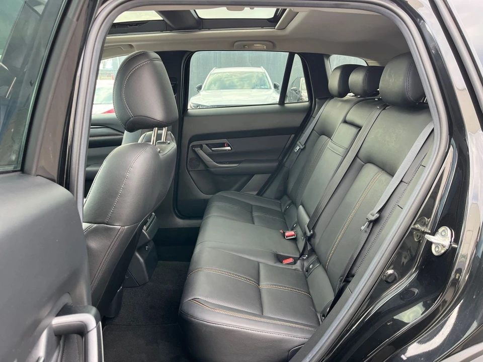 2025 Mazda CX-50 - Image 22 of 31