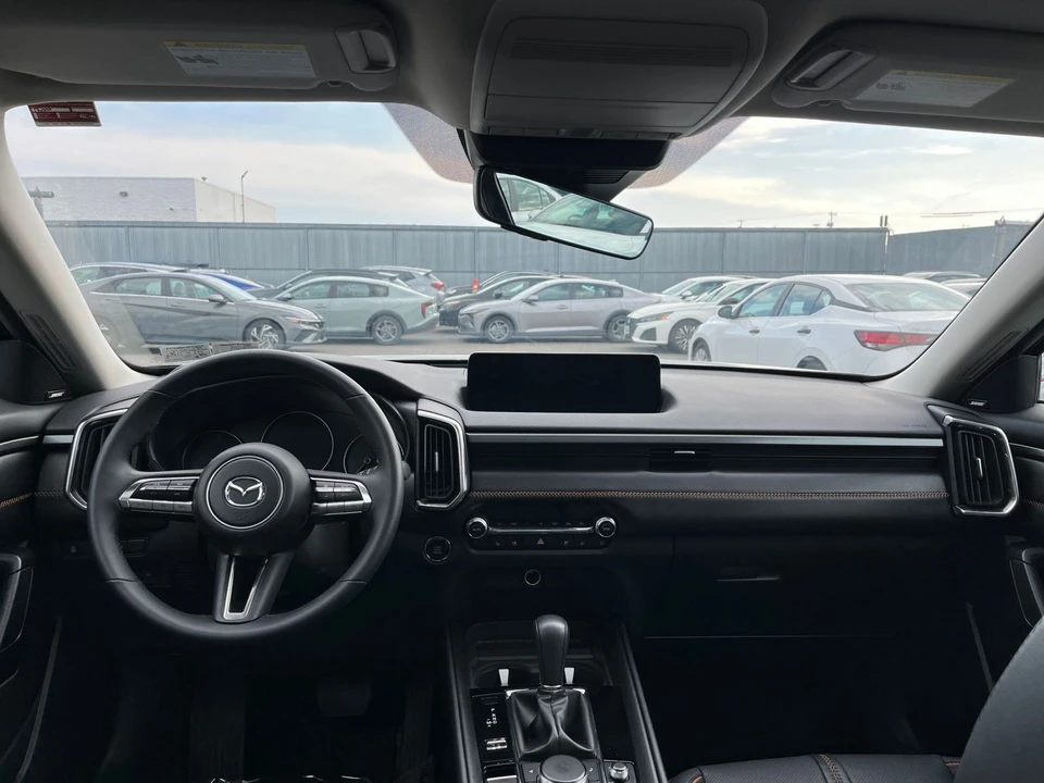 2025 Mazda CX-50 - Image 30 of 31