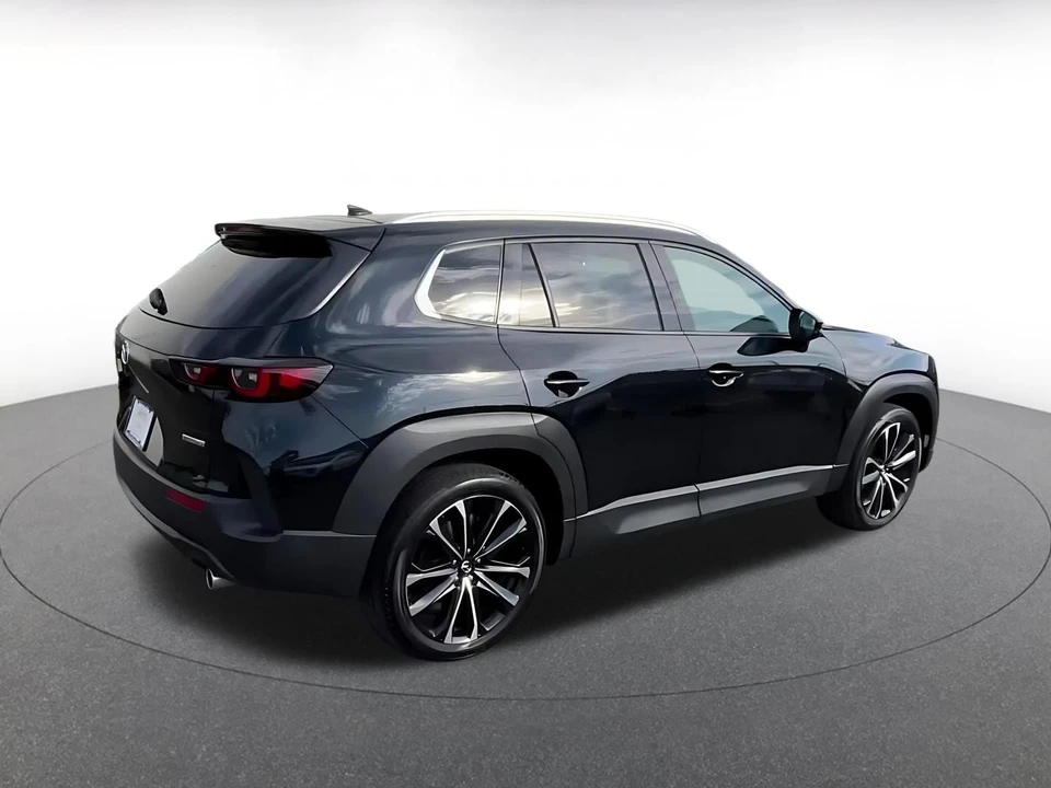 2025 Mazda CX-50 - Image 11 of 31