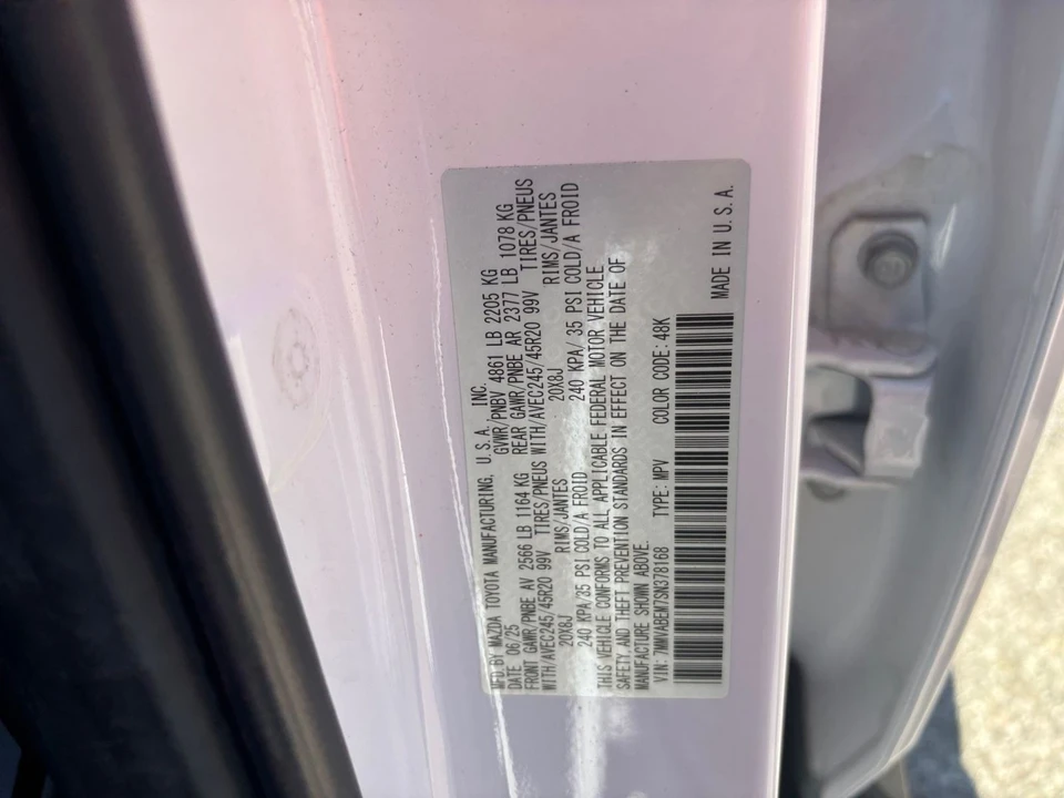 2025 Mazda CX-50 - Image 23 of 31