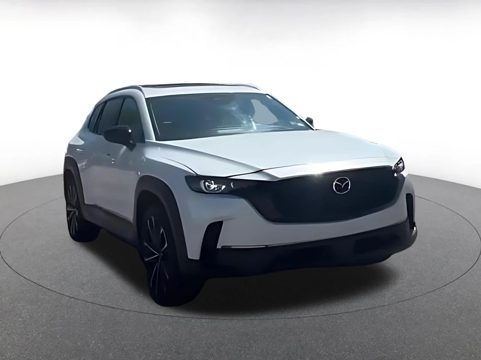 2025 Mazda CX-50 - Image 11 of 31