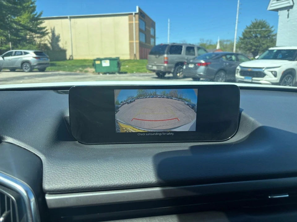 2025 Mazda CX-50 - Image 19 of 31