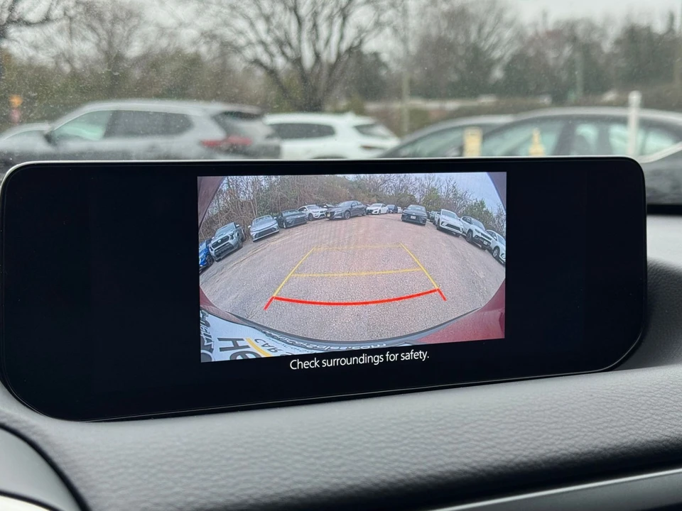 2025 Mazda CX-50 - Image 18 of 31