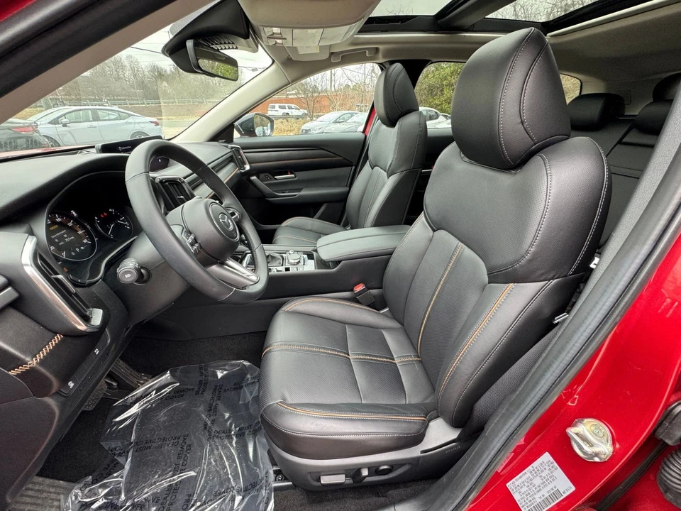 2025 Mazda CX-50 - Image 29 of 31