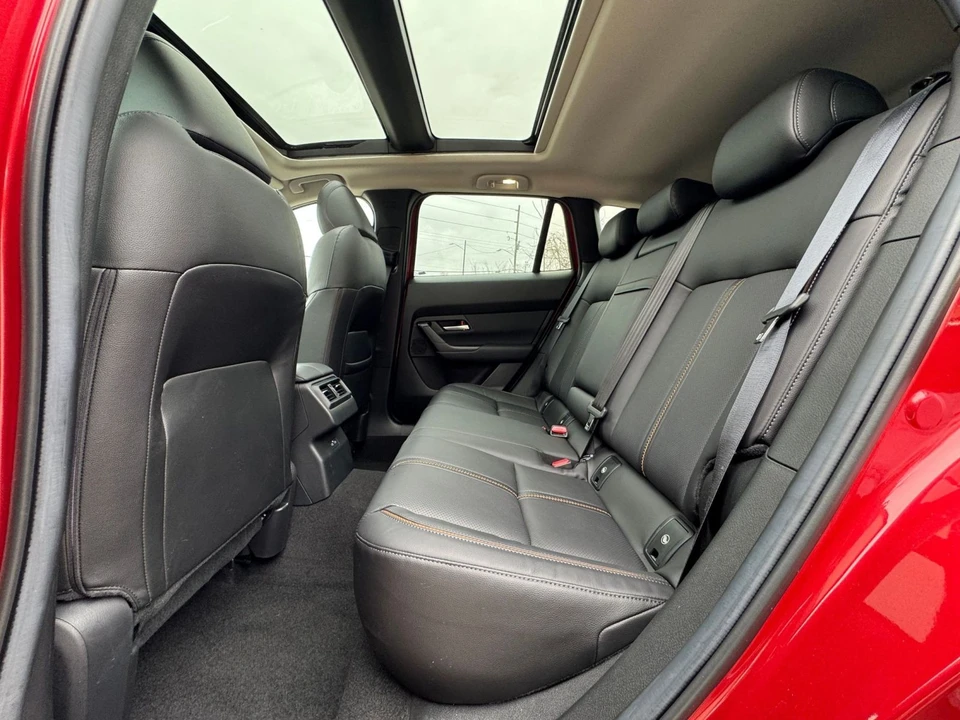 2025 Mazda CX-50 - Image 19 of 31