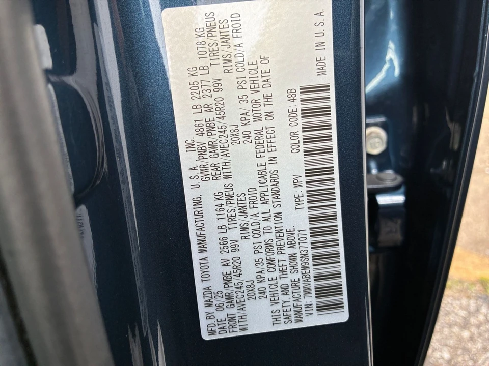2025 Mazda CX-50 - Image 30 of 31