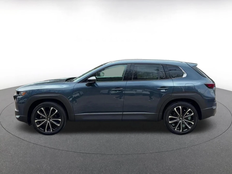 2025 Mazda CX-50 - Image 8 of 31