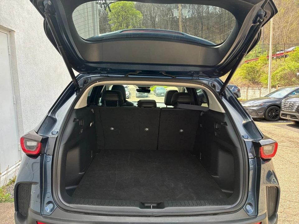 2025 Mazda CX-50 - Image 29 of 31