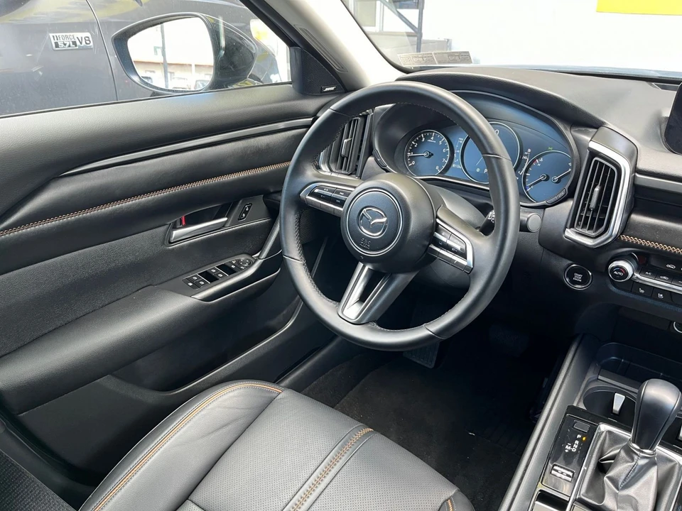 2025 Mazda CX-50 - Image 29 of 31