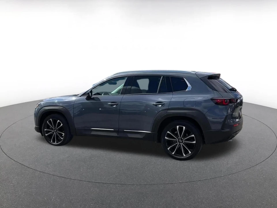 2025 Mazda CX-50 - Image 8 of 31