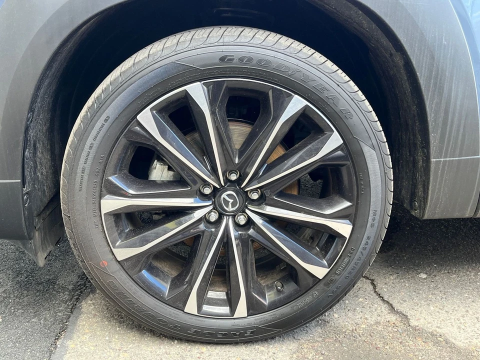 2025 Mazda CX-50 - Image 25 of 31