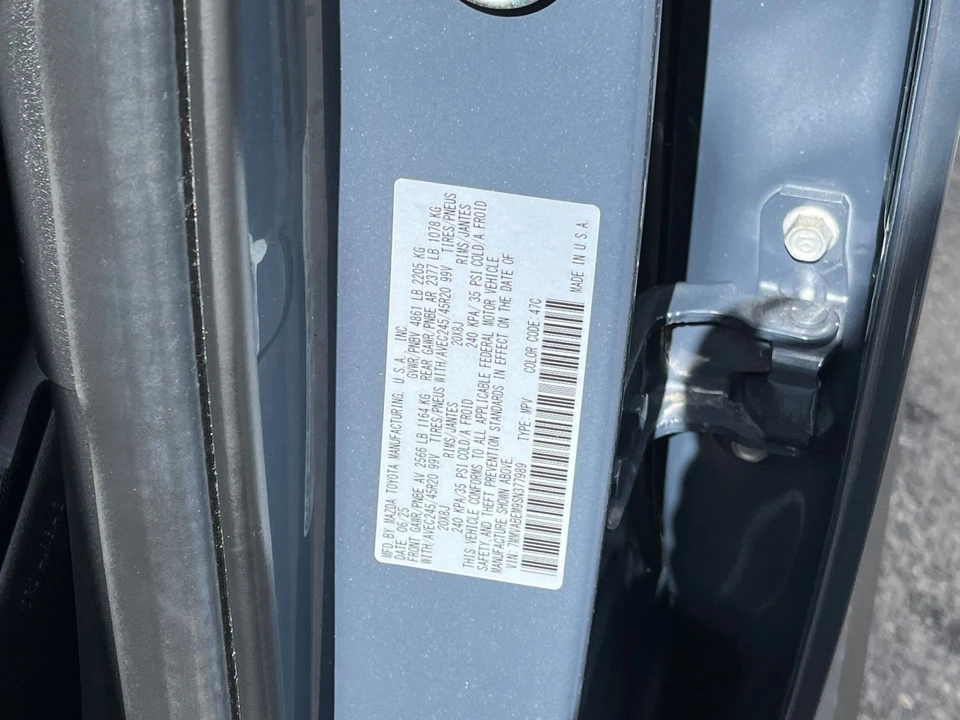 2025 Mazda CX-50 - Image 24 of 31