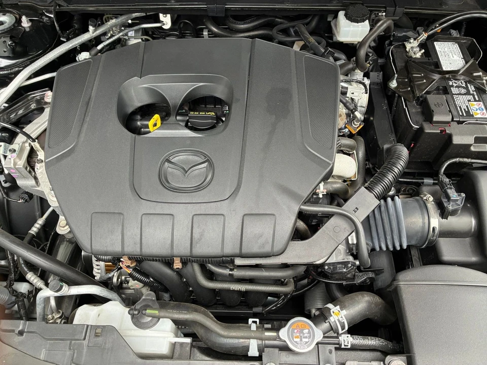2025 Mazda CX-50 - Image 30 of 31