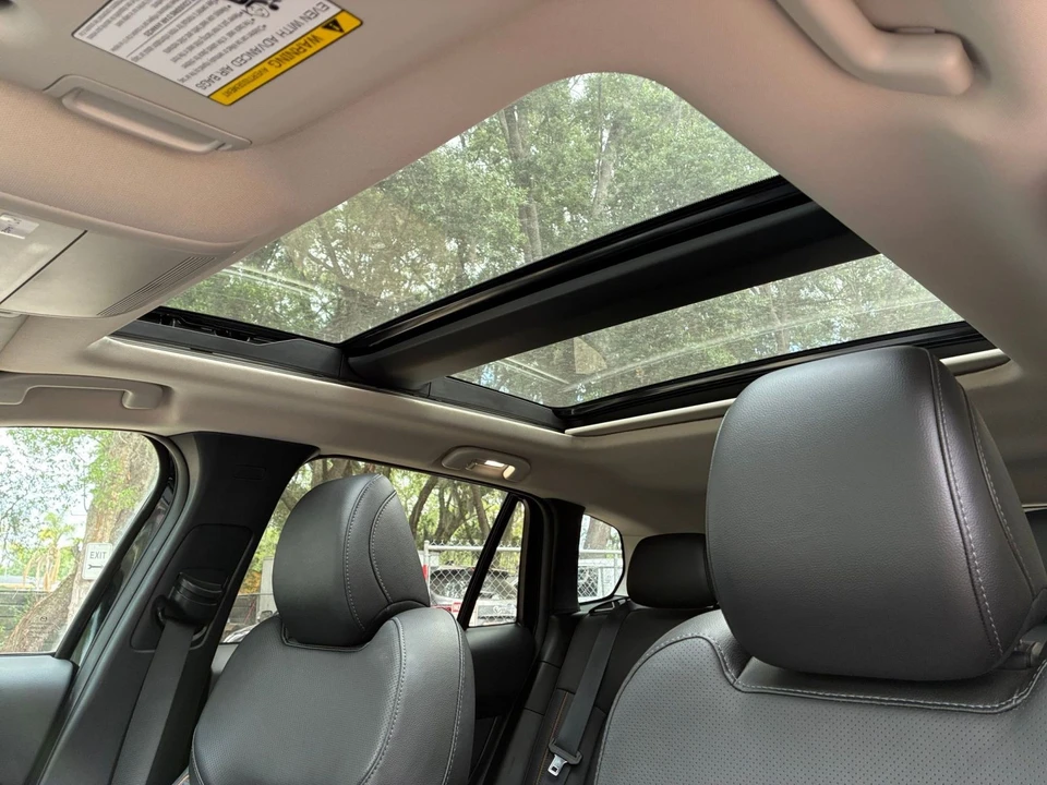2025 Mazda CX-50 - Image 26 of 31