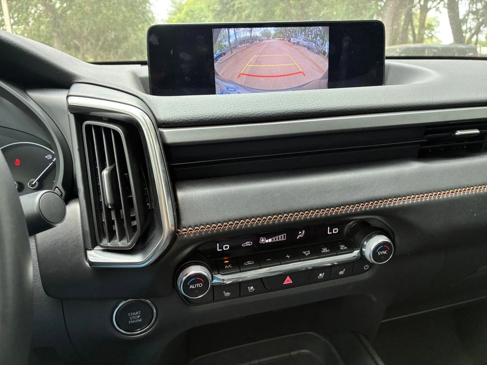 2025 Mazda CX-50 - Image 14 of 31