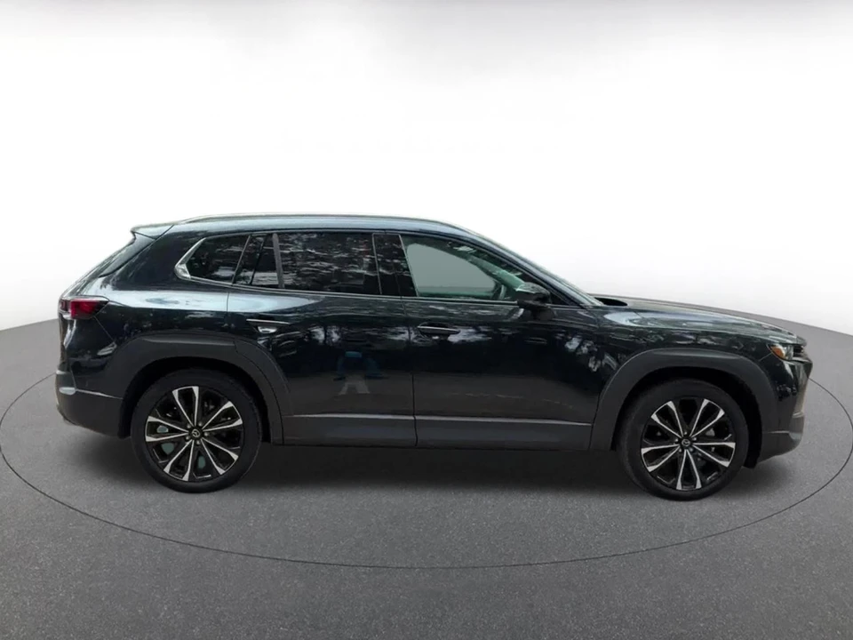 2025 Mazda CX-50 - Image 13 of 31