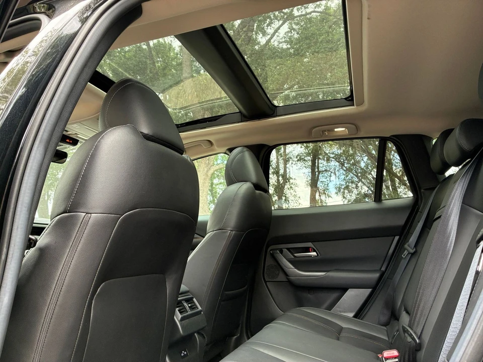 2025 Mazda CX-50 - Image 23 of 31