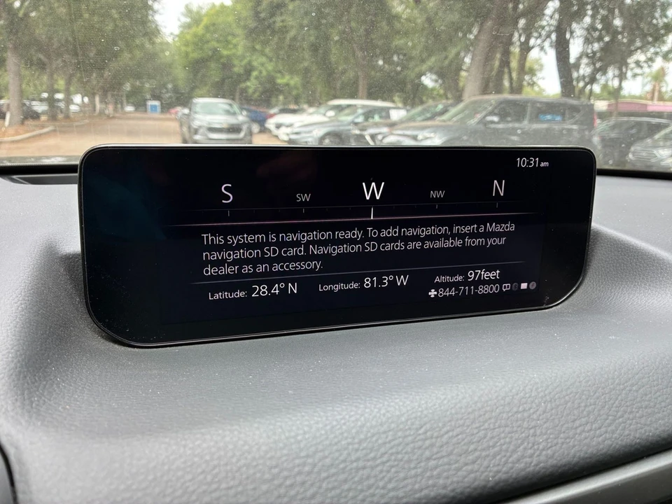 2025 Mazda CX-50 - Image 16 of 31