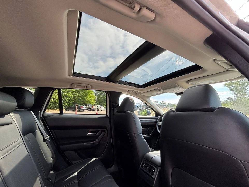 2025 Mazda CX-50 - Image 27 of 31