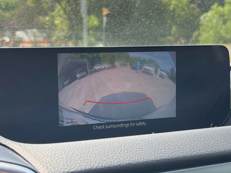 2025 Mazda CX-50 - Image 16 of 31