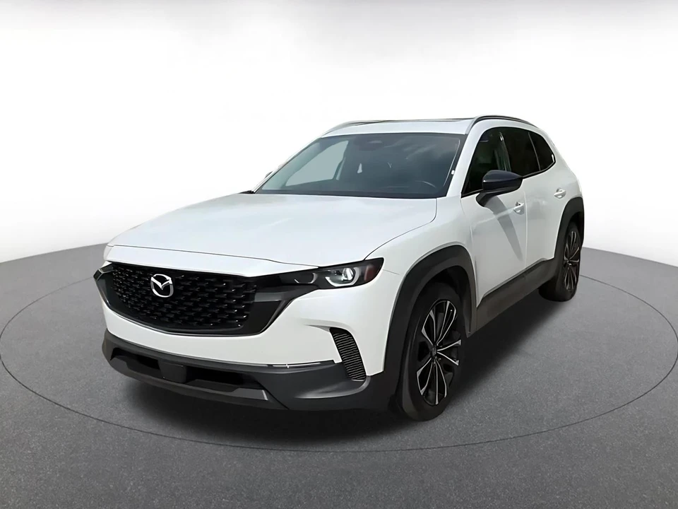 2025 Mazda CX-50 - Image 8 of 31