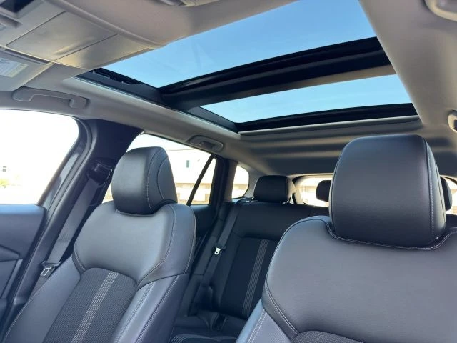 2025 Mazda CX-50 - Image 13 of 21