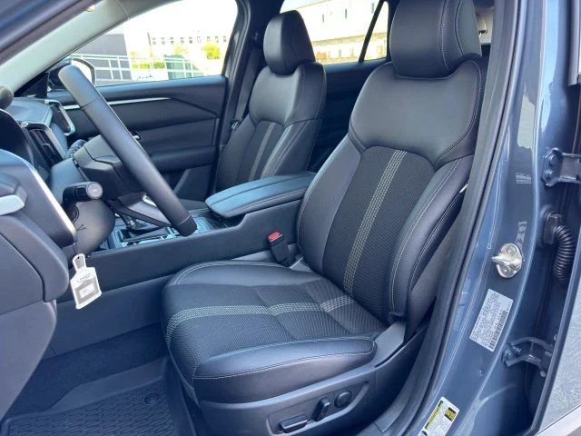 2025 Mazda CX-50 - Image 12 of 21