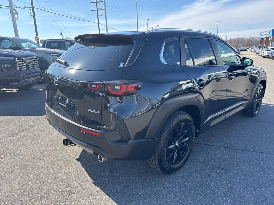 2025 Mazda CX-50 - Image 5 of 21