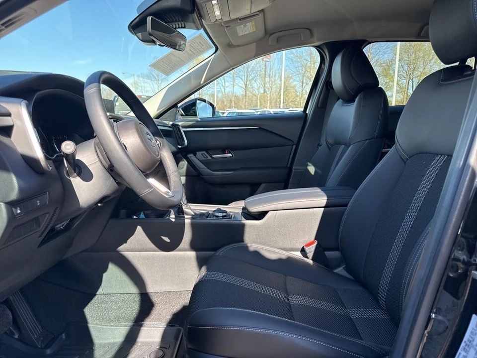 2025 Mazda CX-50 - Image 9 of 21