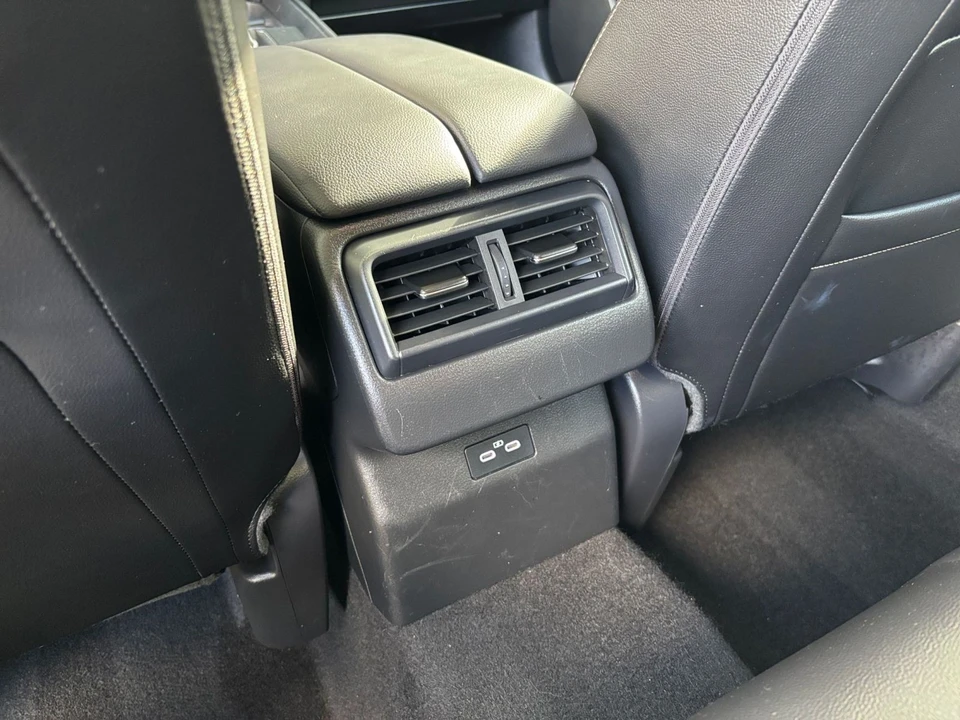 2025 Mazda CX-50 - Image 19 of 31