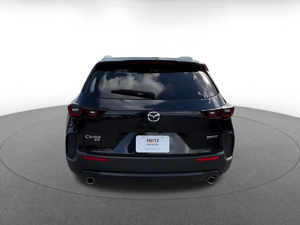 2025 Mazda CX-50 - Image 10 of 31